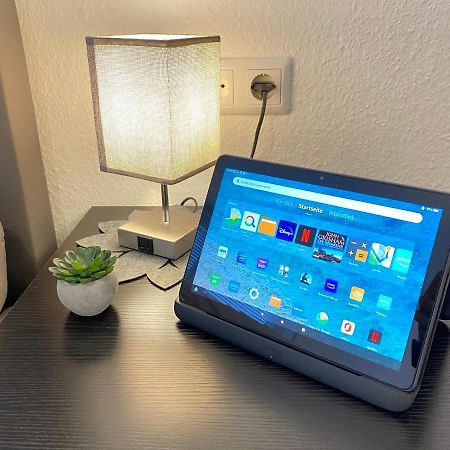3 Zimmer Apartment In S-Bahn Naehe, 76 Qm, Max 5 Pers, 30Qm Dachterasse, Garage, Internet 1000 Mbit ゲルトリンゲン エクステリア 写真